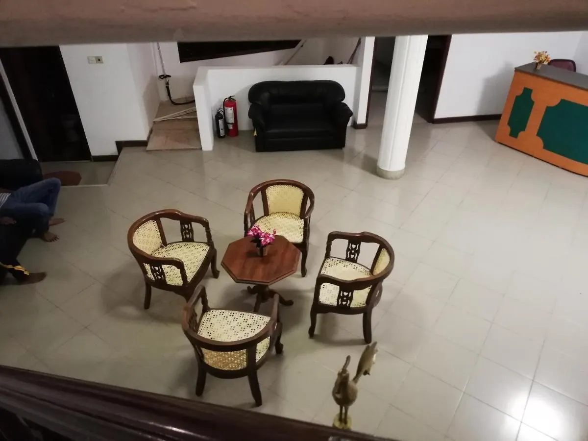 Days Inn B/B Kandy 0*,
